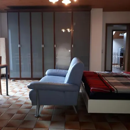 Karl-Stieler-Str. One Room In A 2 Room Appartment ; Lot Space Bruckmuhl Exterior photo