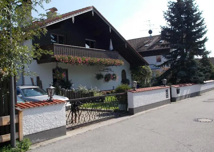 Karl-Stieler-Str. One Room In A 2 Room Appartment ; Lot Space