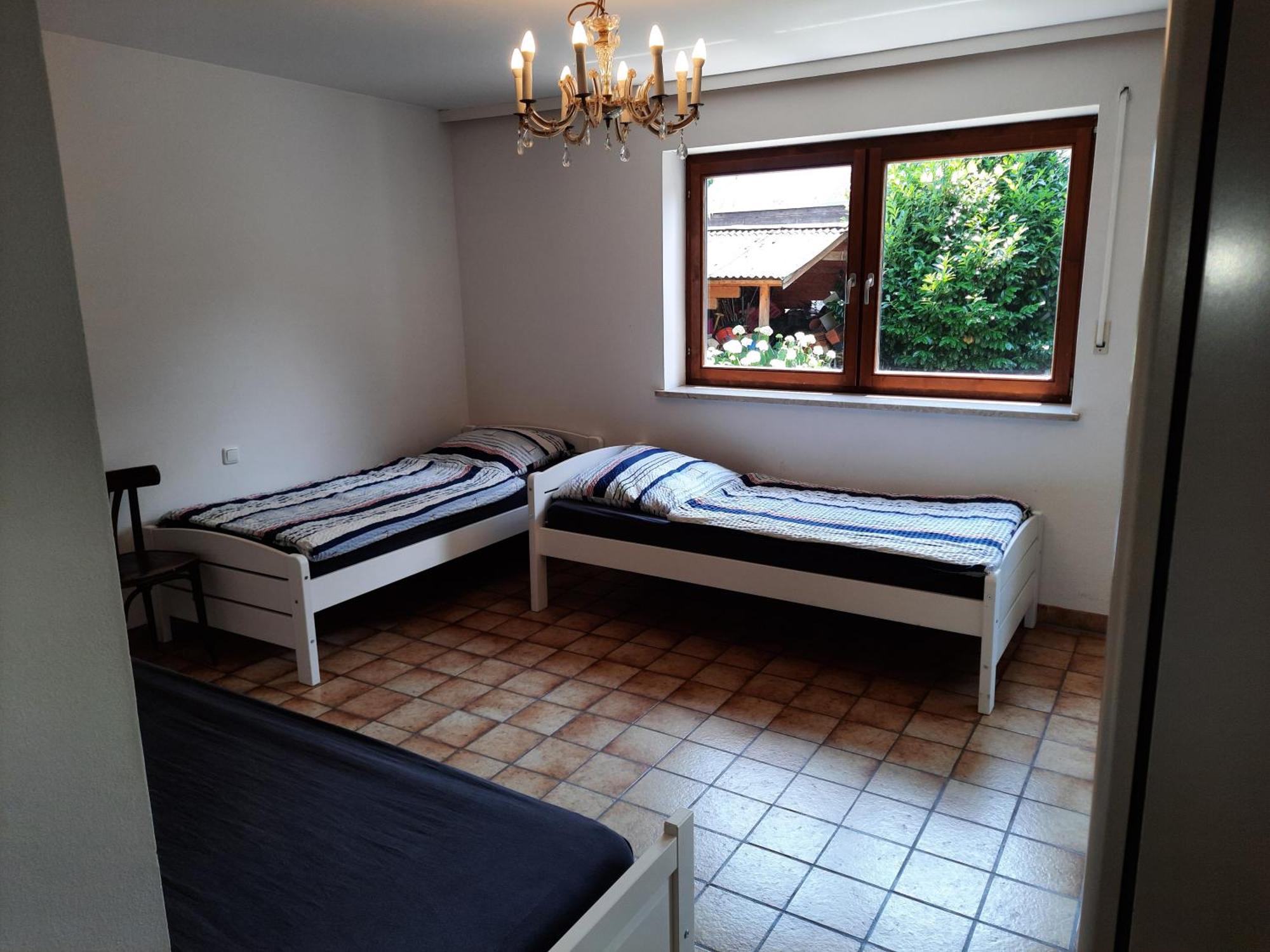 In Lot Space & Option Cooking & Breakfast Self Service & Terrace - 9 Km From A8 Highway & Superfast Self Checkin