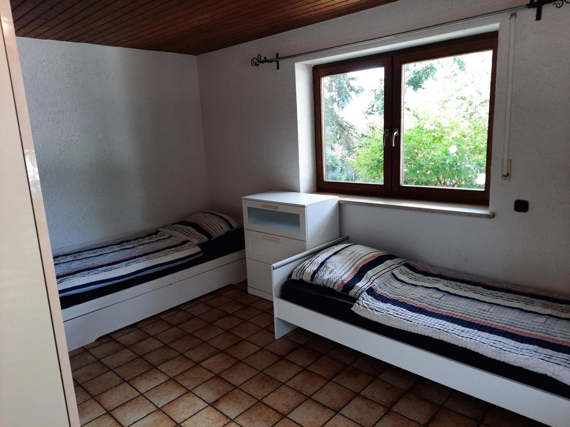 Alloggio in famiglia In Lot Space & Option Cooking & Breakfast Self Service & Terrace - 9 Km From A8 Highway & Superfast Self Checkin Bruckmühl