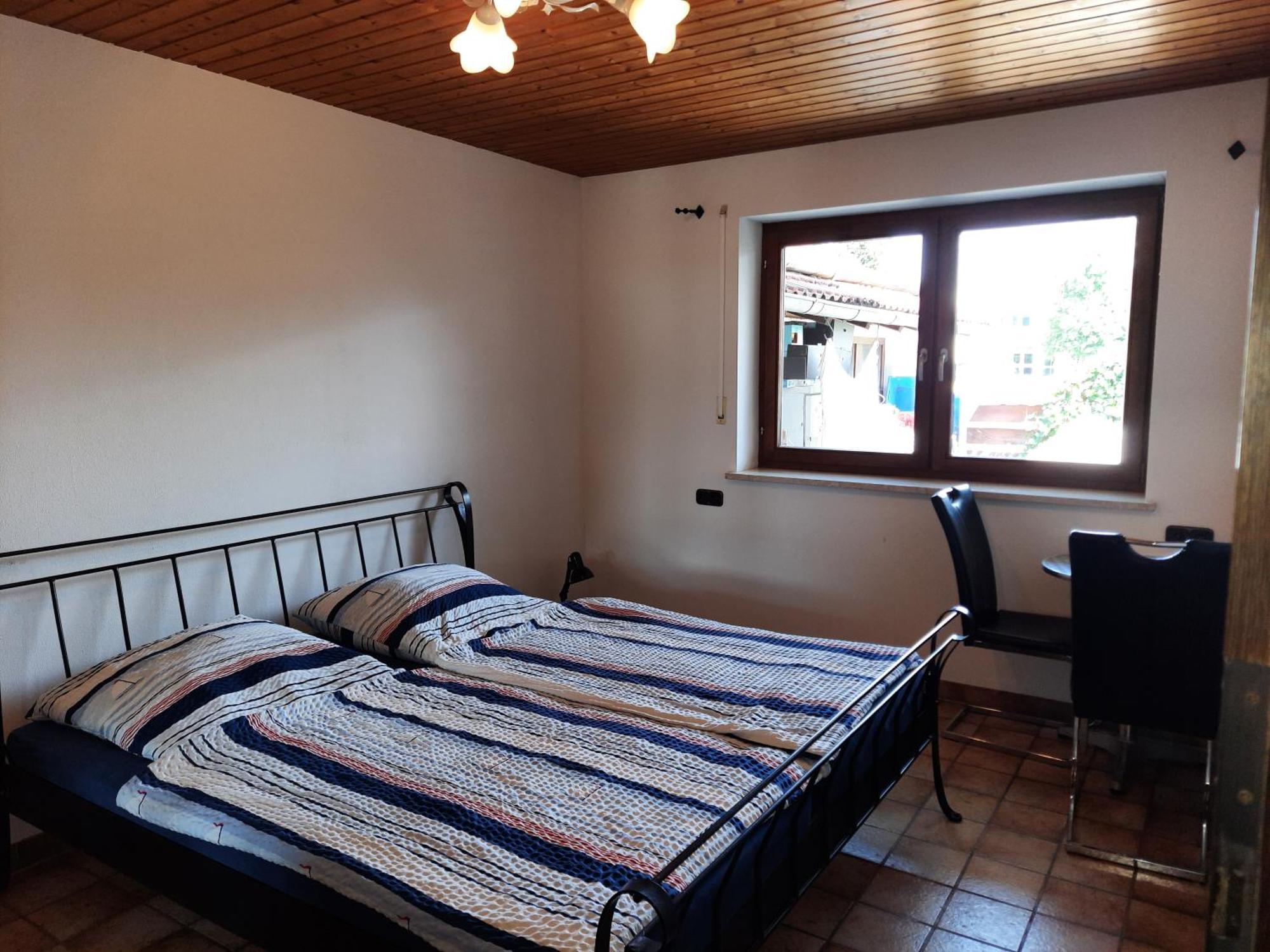 In Lot Space & Option Cooking & Breakfast Self Service & Terrace - 9 Km From A8 Highway & Superfast Self Checkin *
